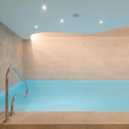 Otel Ap Dona Aninhas 4*