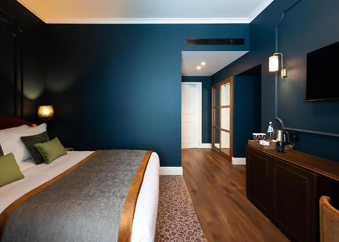 Hotel Ap Dona Aninhas 4*