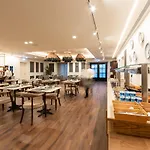 Ap Dona Aninhas Hotel