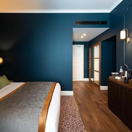 Hotel Ap Dona Aninhas 4*