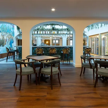 Hotel Ap Dona Aninhas 4*