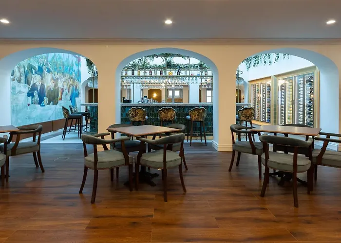 Hotel Ap Dona Aninhas 4*