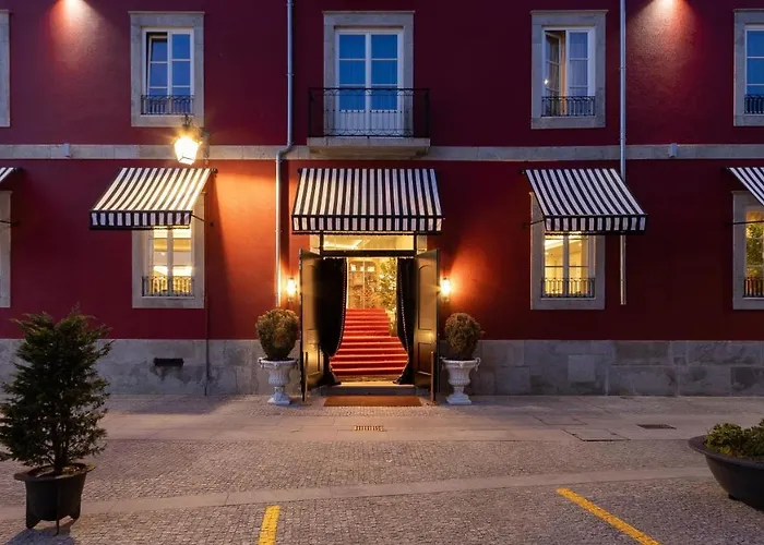 Ap Dona Aninhas Hotel 4*